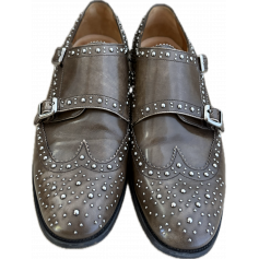 Richelieu cloutées à boucles Lana Met Church's P38,5